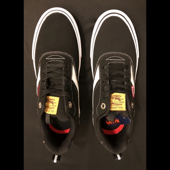 NIB Levi's Lance black & white canvas sneakers - Size 8 - Picture 8 of 10